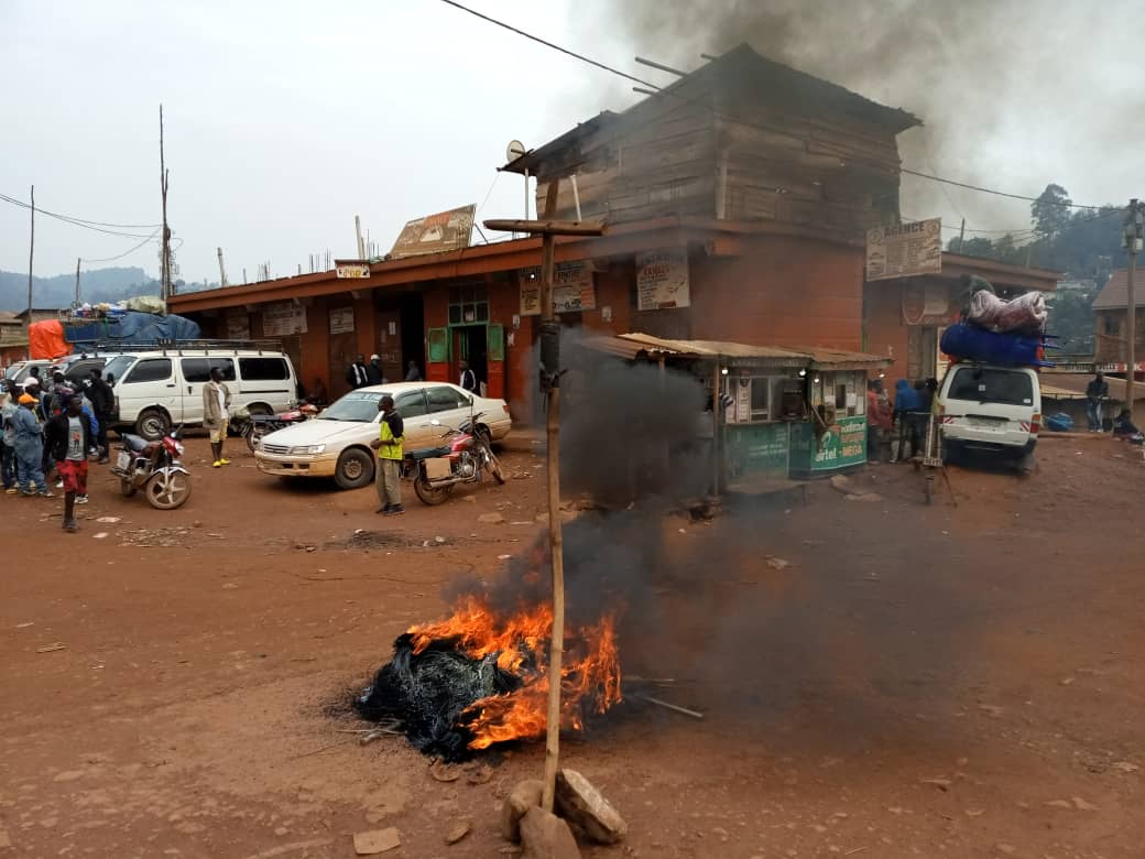 Butembo: émoi et désespoir des chauffeurs après l’attaque des présumés ADF contre un convoi sécurisé