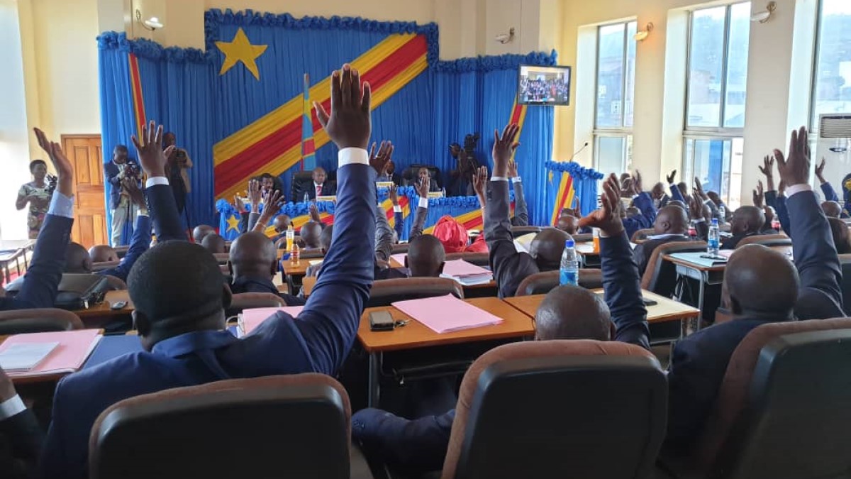 L’Assemblée Provinciale du Sud-Kivu vient de destituer le Gouvernement provincial au cours d’une plénière