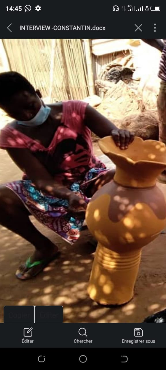 Togo: l’artiste Constantin Alihonou booste les femmes de Bolou Kpémé pour la modernisation de la poterie