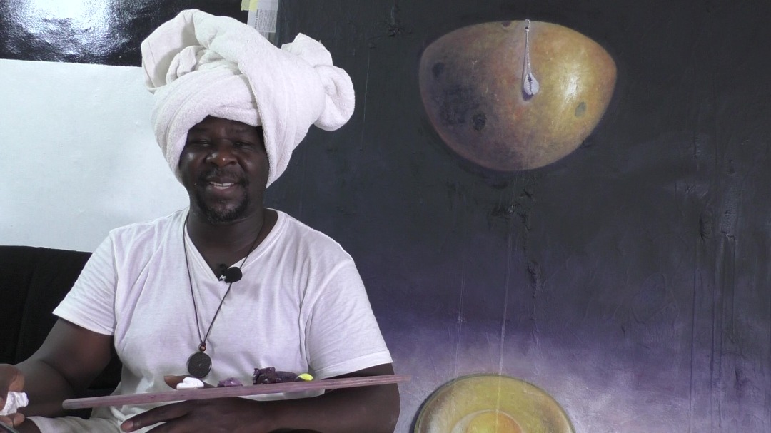 Togo: Le plasticien Tallé Bamazi s’active pour la mise en vente des palettes pour artiste