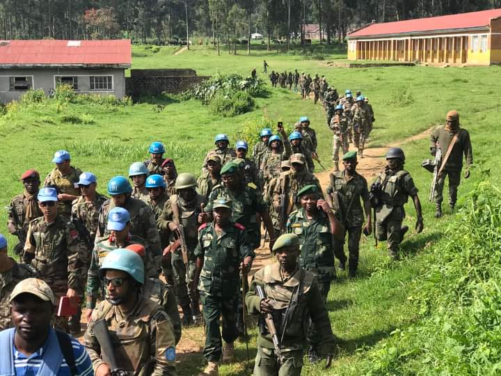 Nord-Kivu : l’armée congolaise attaque « officiellement » des positions du M23 dans le Rutshuru