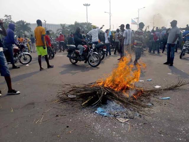 Butembo : destruction des routes asphaltées lors des manifestations de rue, les acteurs sociaux désemparés