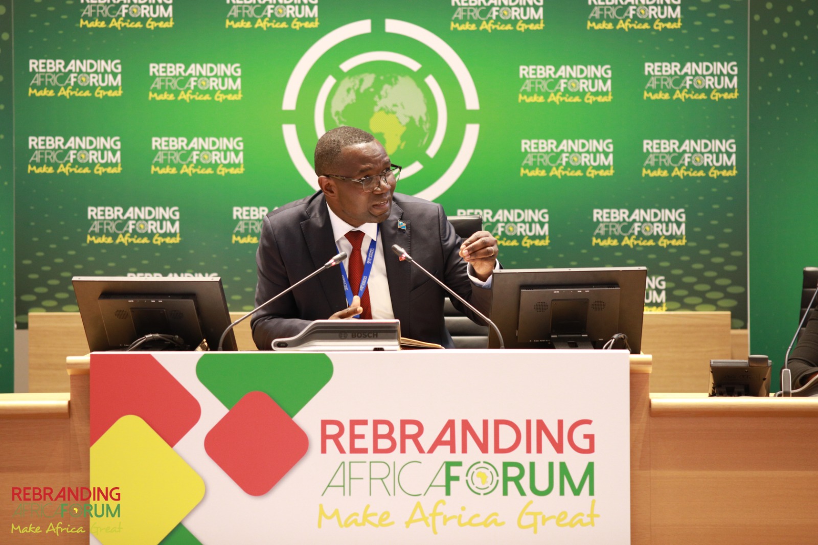 Bruxelles-8ème édition du Rebranding Africa Forum,: Julien Paluku milite pour la transformation locale des ressources naturelles