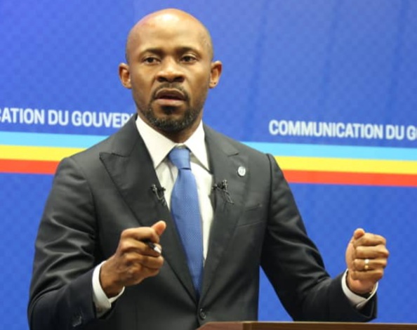 Guerre à l’Est : le gouvernement congolais appelle à la mobilisation générale derrière l’armée