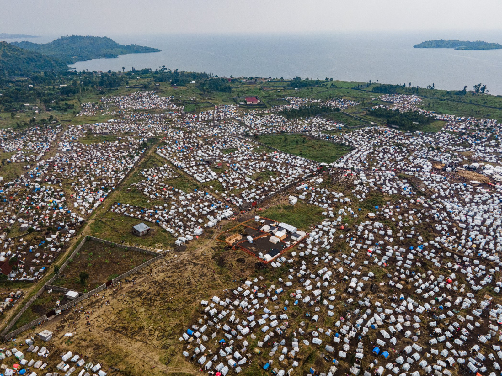 Nord-Kivu : en deux semaines, MSF recense et soigne 674 déplacées victimes des violences sexuelles aux abords de Goma