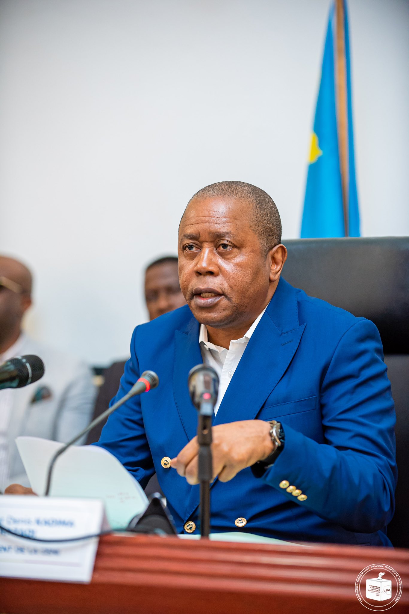« Ne vous laissez pas influencer par les acteurs politiques », dit Denis Kadima au lancement de la formation des MBVD et MCLR à Kinshasa
