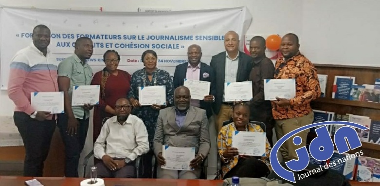 RDC-Internews: Remise des brevets aux journalistes formateurs de MILRDC et des réseaux des radios communautaires des provinces du Haut-Katanga, Sud-Kivu et Nord-Kivu
