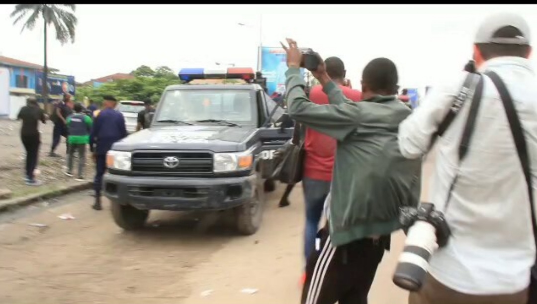 Marche de l’opposition : la police disperse quelques partisans de Fayulu devant le siège de l’ECIDE