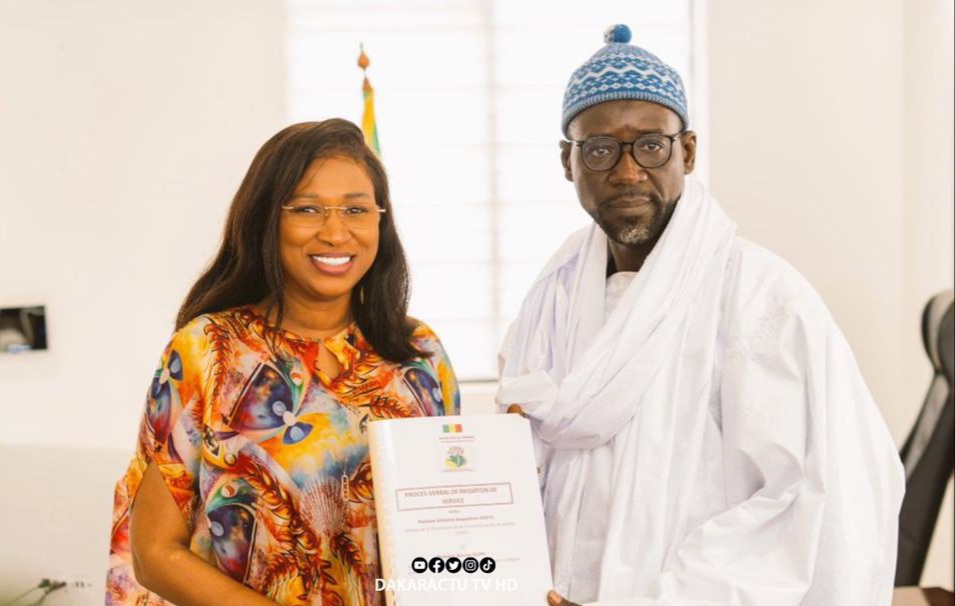 Sénégal- Victorine Anquediche demande au nouveau ministre de la microfinance, Alioune Dione « de surpasser les accomplissements de ses prédécesseurs »