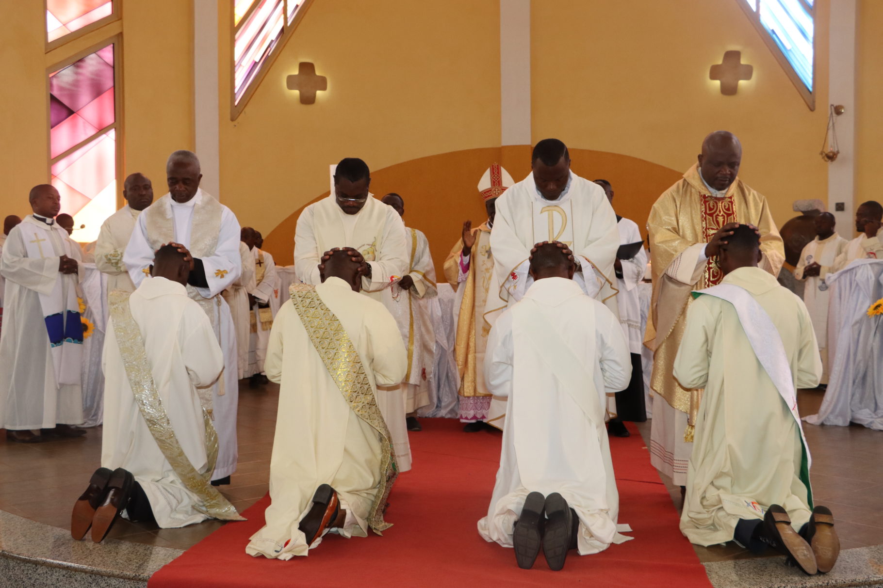 Le PapeFrançois a décidé du renvoi d’un prêtre de la RDC, l’Abbé Jean-Baptiste Bakote de l’état clérical