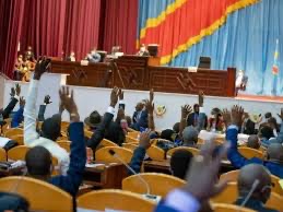 Bureau définitif de l’Assemblée nationale : Le choix du présidium fragilise la famille politique de Félix Tshisekedi