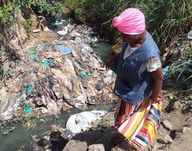 Rivières polluées à Beni : les autorités et experts alertent sur une crise sanitaire