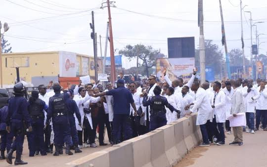 Kolwezi : deux policiers reconnus responsables de la mort du docteur Nawej