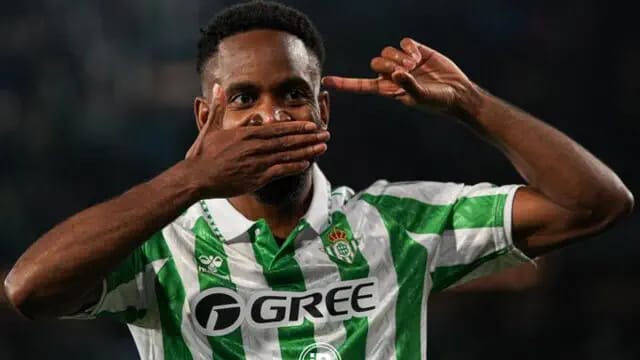 Mercato hivernal : Bakambu privilégie la continuité avec le Betis malgré les sollicitations étrangères